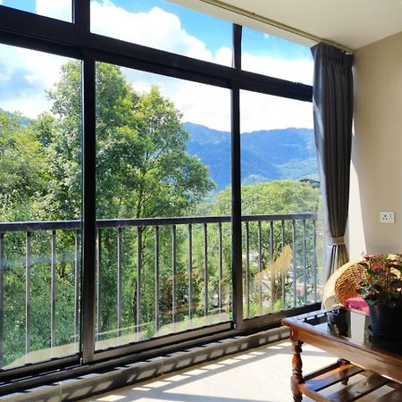 Bb 15 Hotel & Residences 甘托克 外观 照片